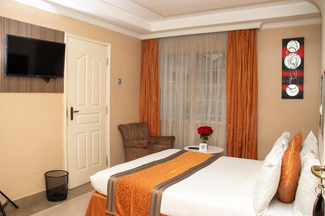 Hotel Waterbuck Nakuru Ngoại thất bức ảnh