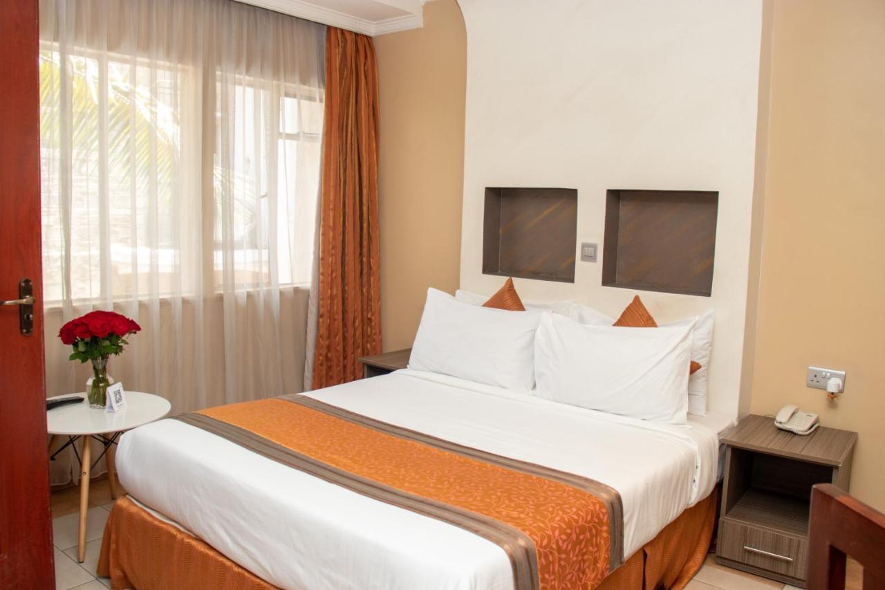 Hotel Waterbuck Nakuru Ngoại thất bức ảnh