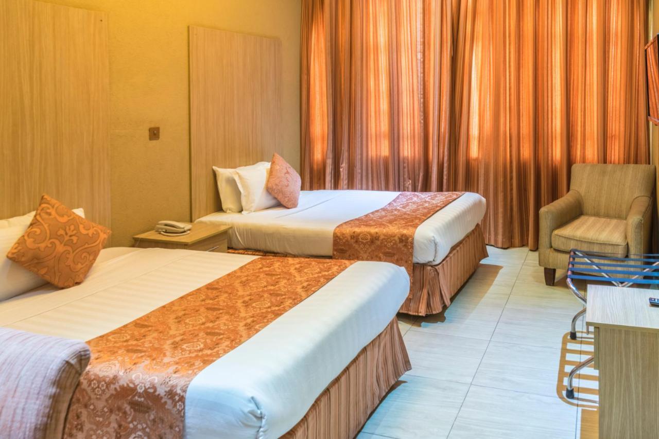 Hotel Waterbuck Nakuru Ngoại thất bức ảnh